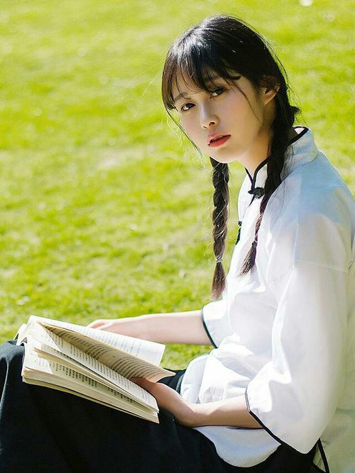 法甲比赛火热，精彩进球和关键扑救令人振奋，法甲比赛日程表