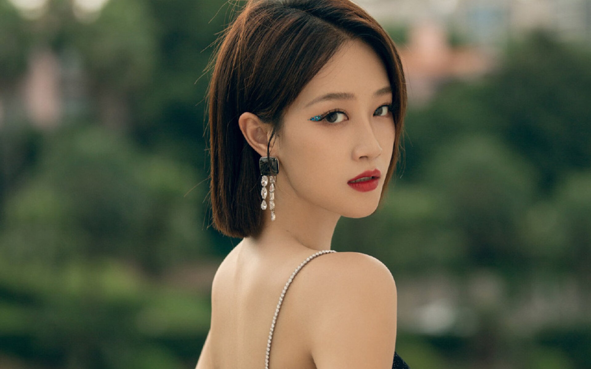 美国女足在巴黎奥运会比赛中以2-1战胜葡萄牙,美国女足在巴黎奥运会比赛中以2-1战胜葡萄牙队为主