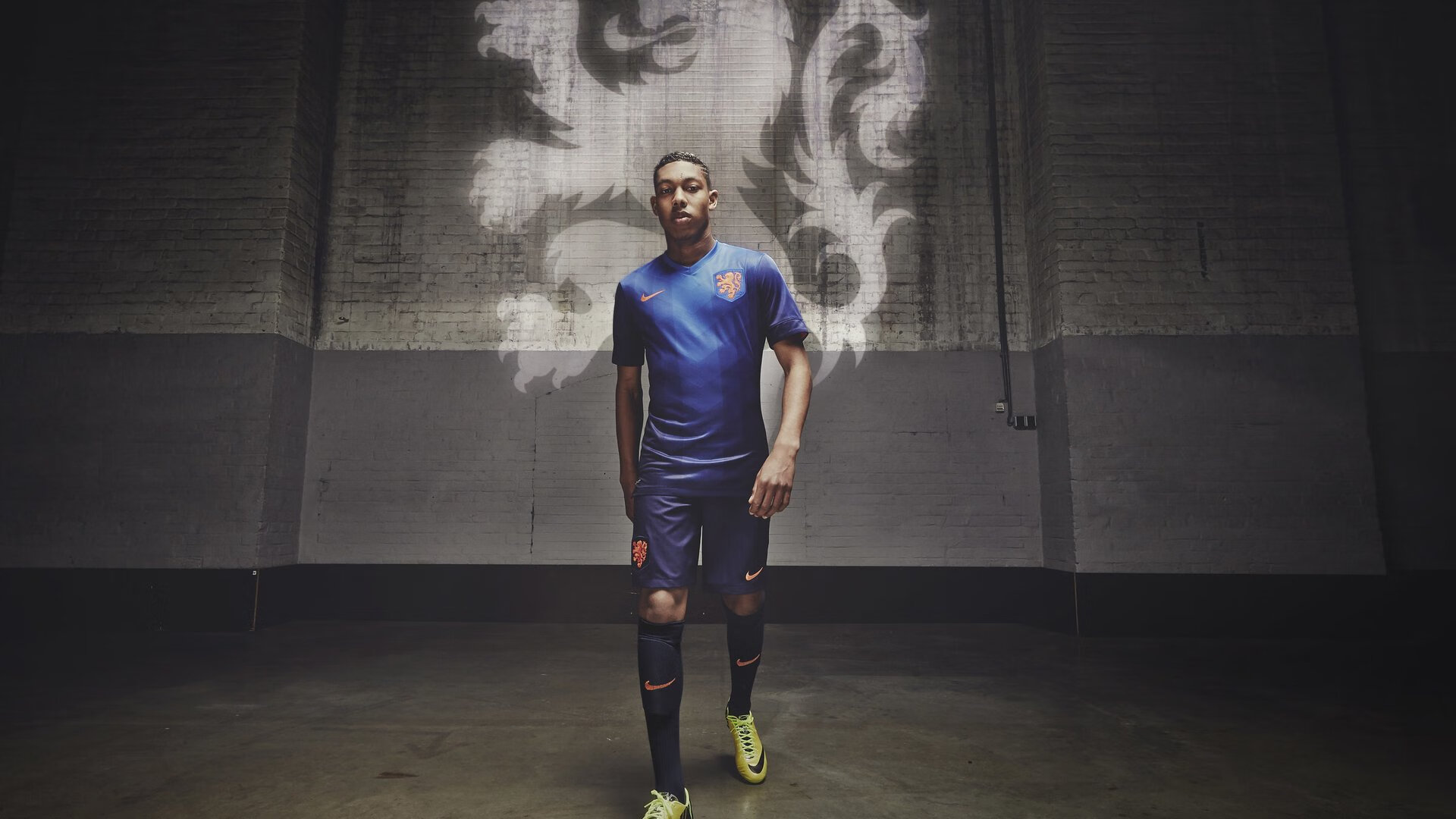 开云·体育官网-青训技术革新应用频繁，虚拟仿真等新设备助力深度训练，青训体系是什么意思