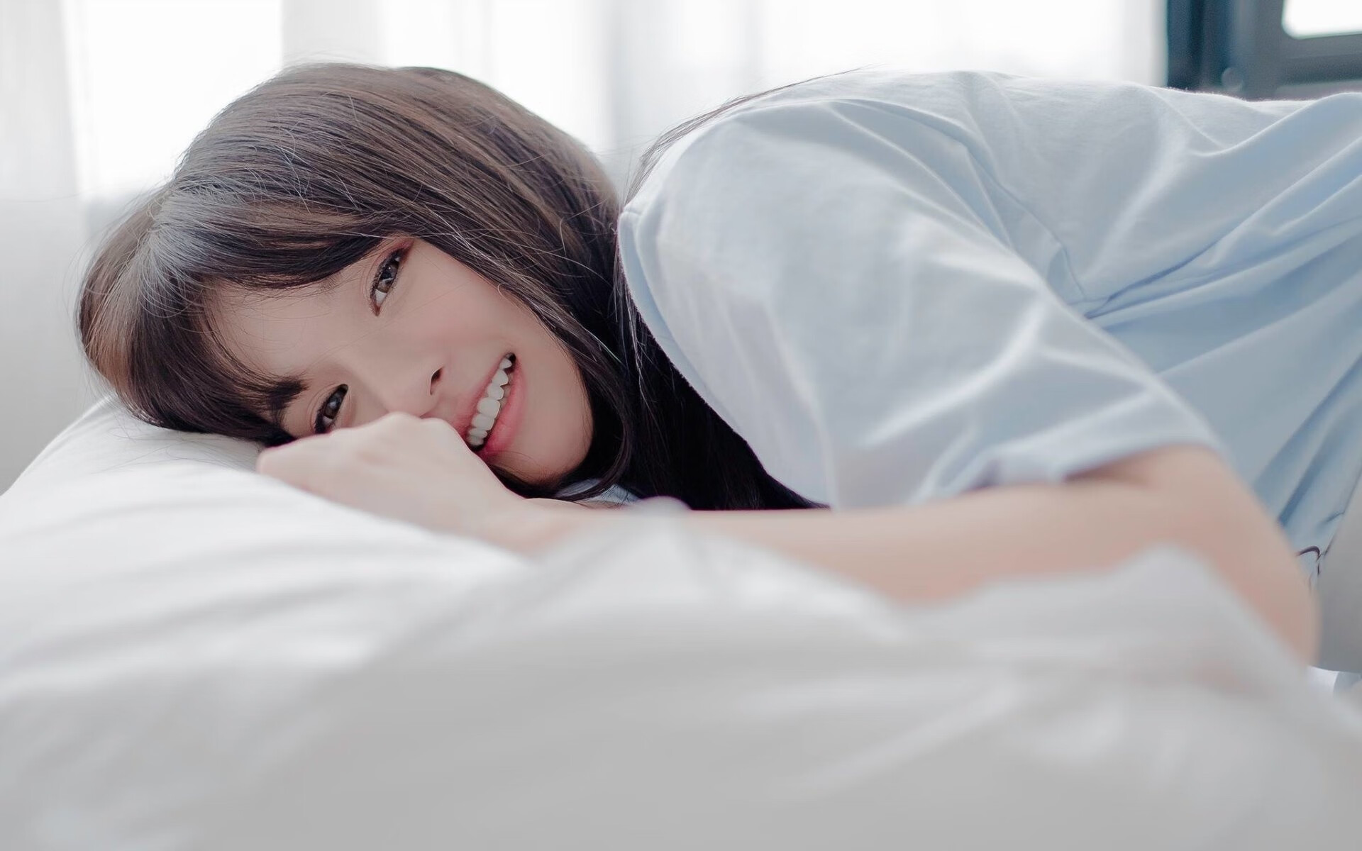 巴萨主场1-0小胜阿尔梅里亚，艰难取胜