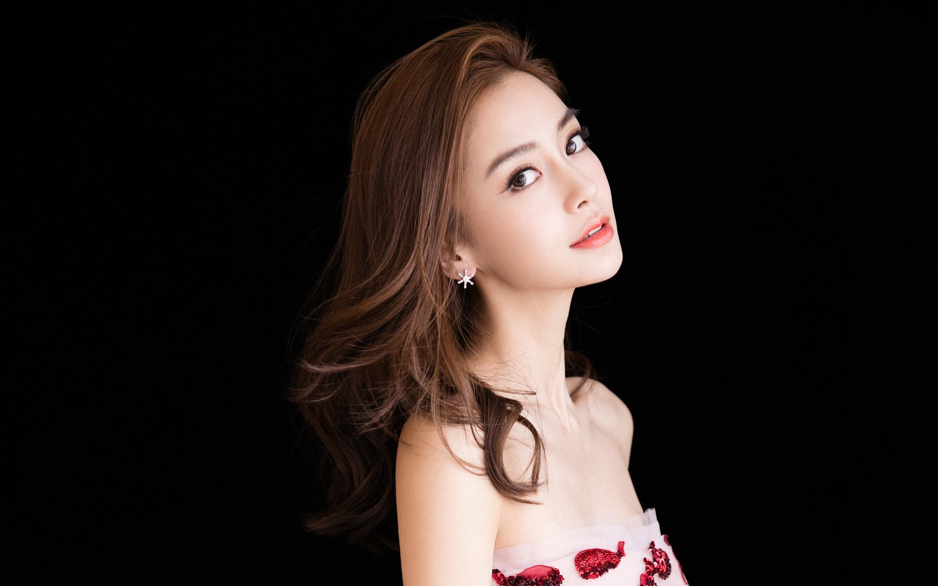 开云kaiyun-CBA球队提升年轻球员培养力度，cba球队训练