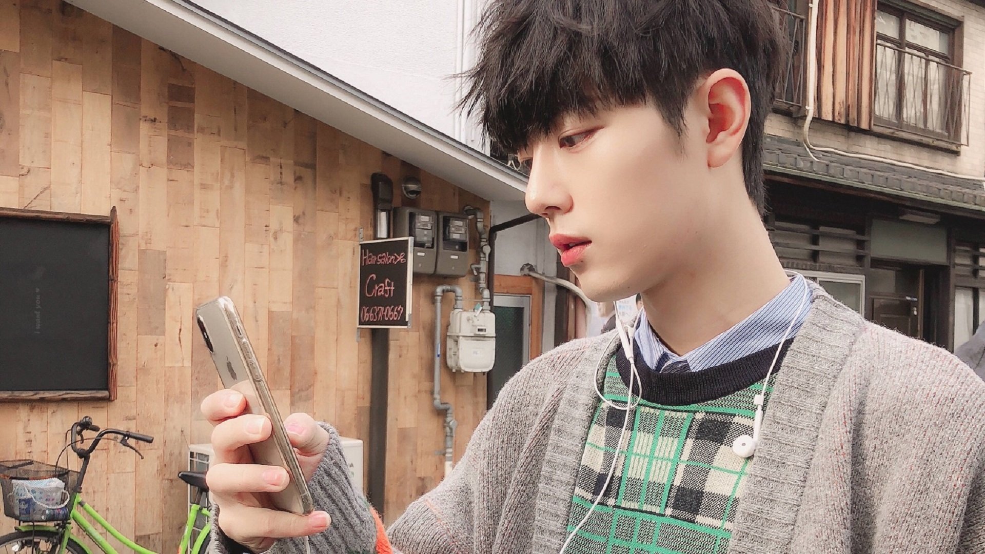 拜仁全队协作打出团队式压迫战术，拜仁全队合影