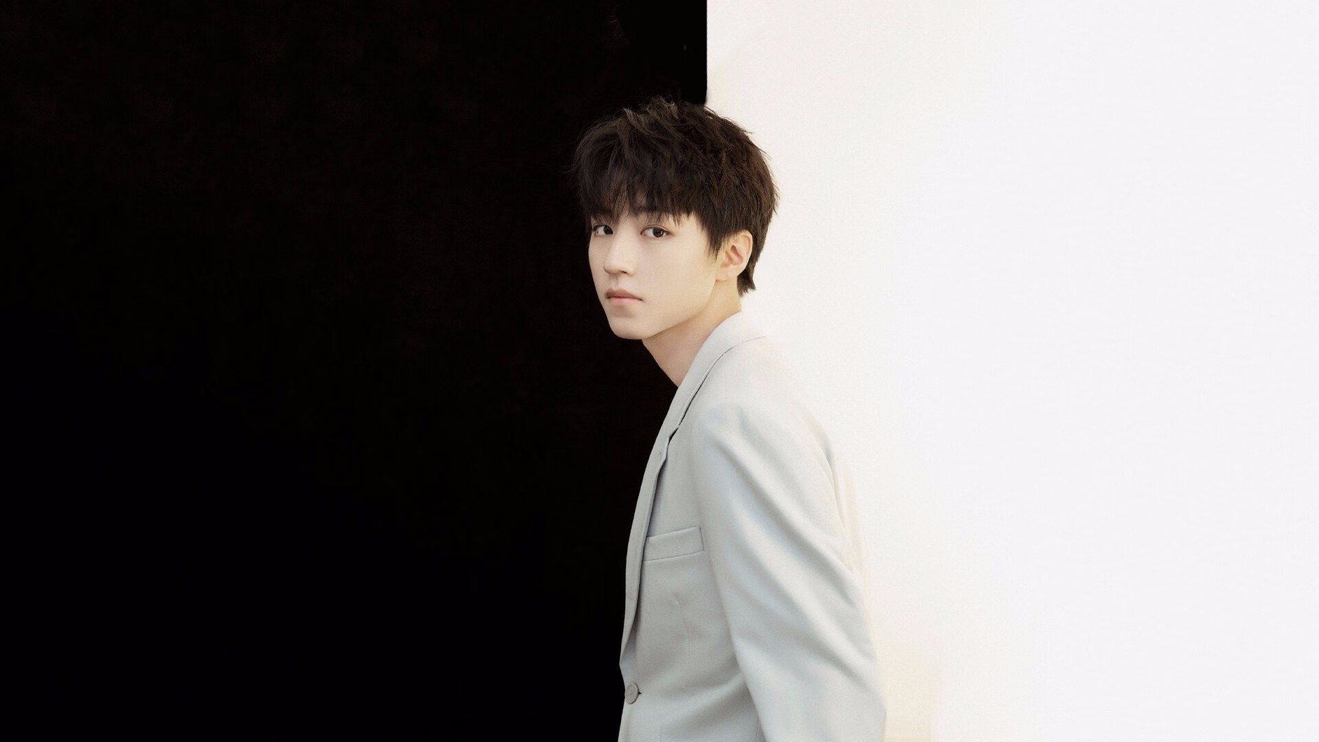 kaiyun官方网站-浓眉表示节能打法能延续整个赛季，浓眉效力的球队